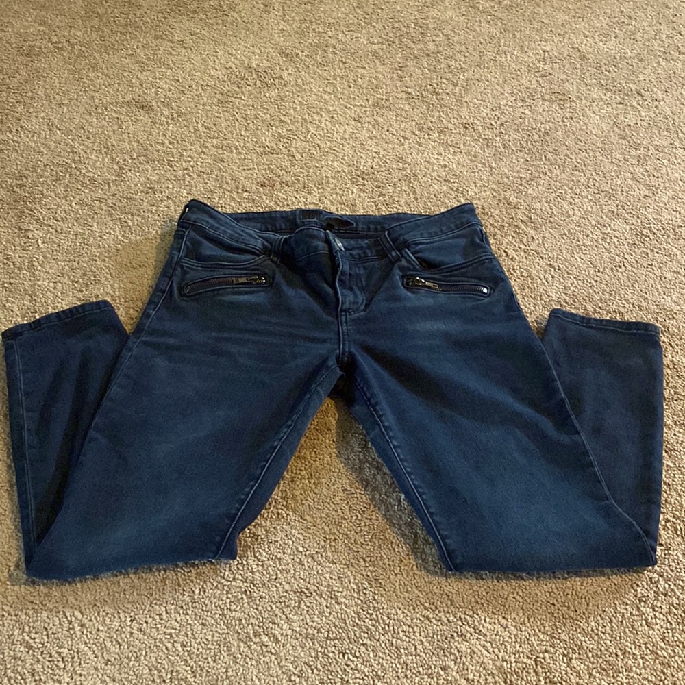 Kut from the Cloth Skinny Jeans with Zipper Detail